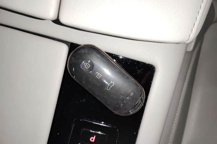 Used Hima AITO M5 2022 Range-Extended Rear-Drive Standard Version Vehicle Key