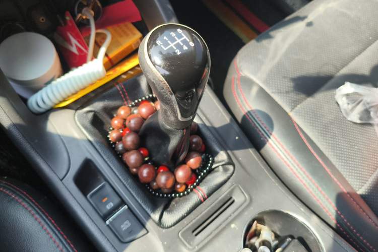 Used CHANGAN CS75 2014 2.0L Manual Luxury Version China IV Standard
