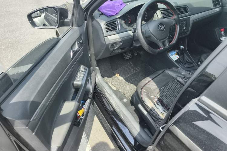 Used Volkswagen Lavida 2017 1.6L Automatic Fashion Edition
