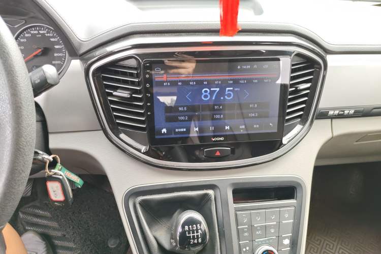 Used JAC Refine M4 2020 2.0 CTI Diesel Manual JingShang Version China VI Standard Audio And AC Panel