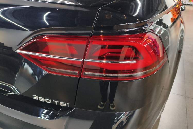 Used Volkswagen Phideon 2021 380TSI Luxury Edition
