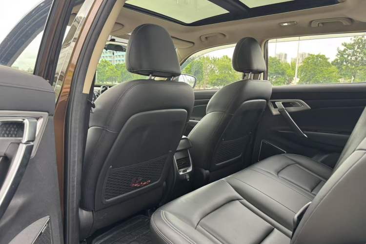 Used Geely Auto Emgrand X7 Sport 2016 1.8TD Automatic ZhiShang Model