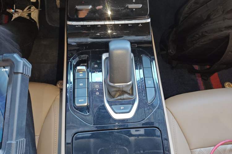 Used Wuling Victory 2023 2.0L DHT Deluxe Edition
