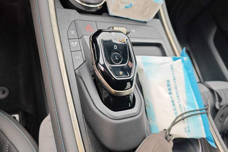 Used Ford Edge 2023 Ford Explorer L 2.0T EcoBoost E-Hybrid Two-Wheel Drive 7-Seater Luxury Model