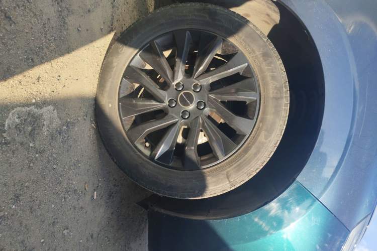 Used FORTHING T5 2021 1.5T Automatic Prestige Model