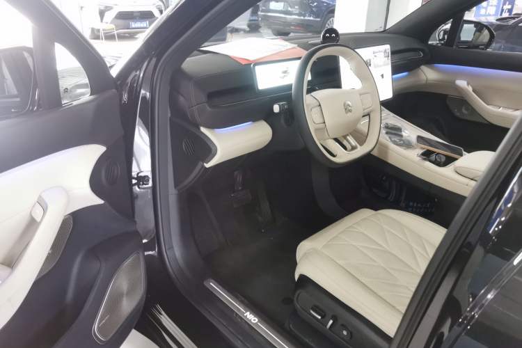 Used Nio ES6 2025 75 kWh Driver Seat