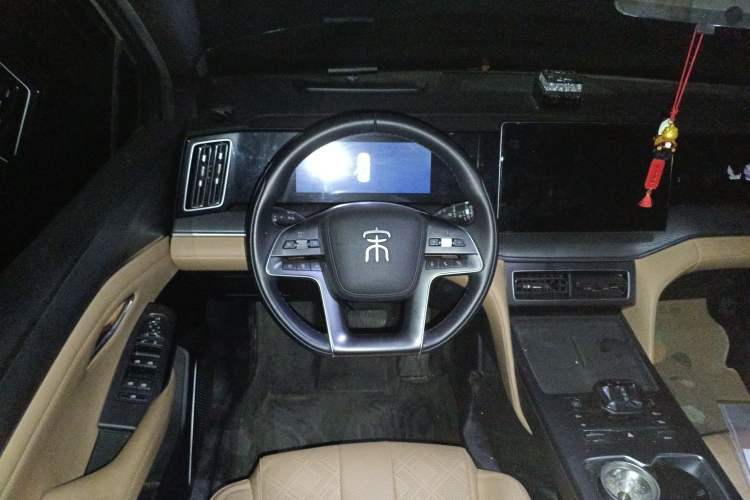 Used BYD Song L DM-i 2024 112 km Leading Edition