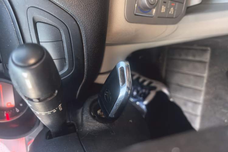 Used Citroen C5 2011 2.3L Automatic Zunyu Version
