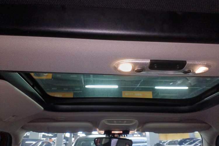 Used MINI MINI 2015 2.0T COOPER S Five-Door Edition