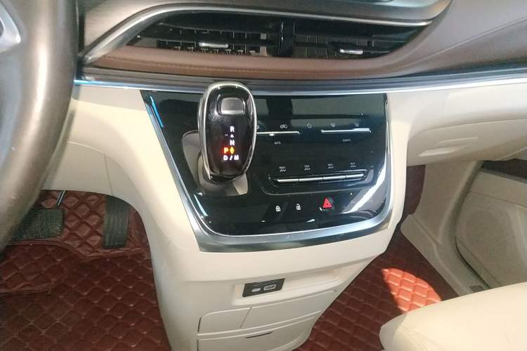 Used Buick GL8 2020 Land Business Class 652T Premium Model
