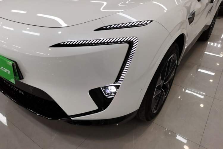 Used Avatr 11 2025 Year Updated Max Extended-Range Version Left Front Headlight