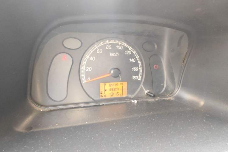 Used Wuling Zhiguang 2015 1.2L Practical LS-I Model