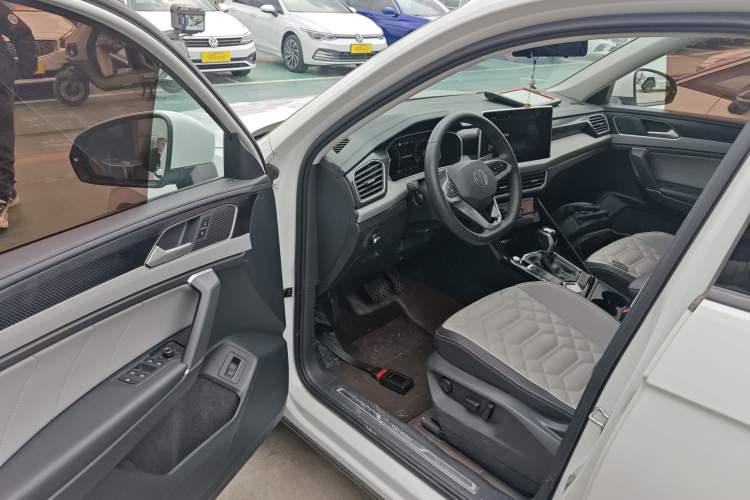 Used Volkswagen Tayron 2023 330TSI Two-Wheel-Drive Luxury Plus Advanced Version