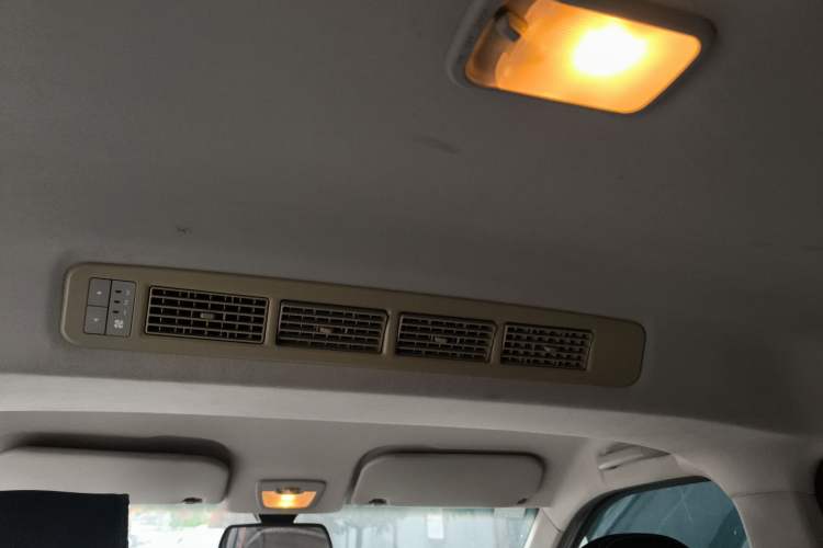 Used Wuling Hongguang PLUS 2019 1.5T Manual Comfort Version 7 Seats
