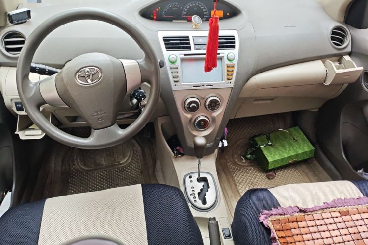 Used Toyota Vios 2011 1.6L GL-i Sunroof Version AT
