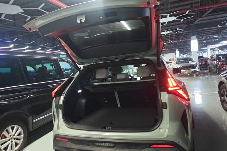 Used Geely Auto Emgrand X7 Sport 2023 Boyue COOL 1.5TD ZhiZun Edition