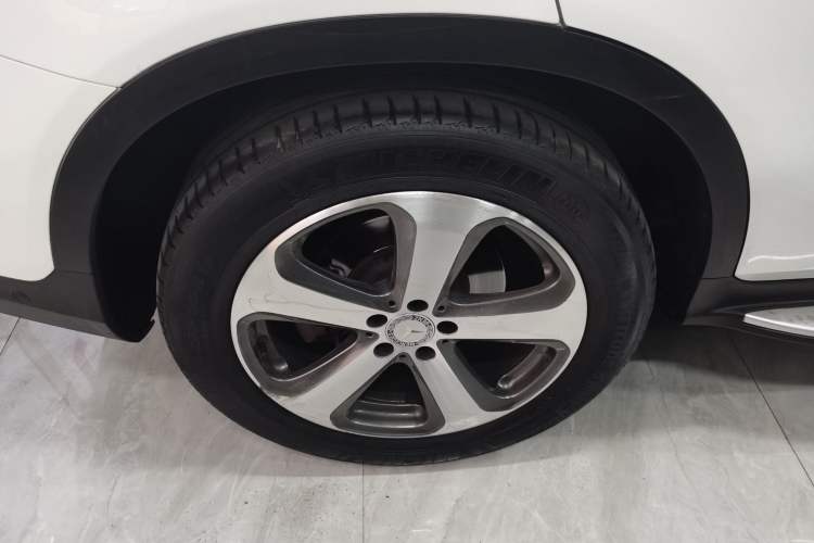 Used Mercedes-Benz GLC 2016 GLC 300 4MATIC Dynamic Model