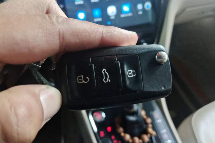 Used Volkswagen Passat 2014 1.8TSI DSG Prestige Navigation Edition