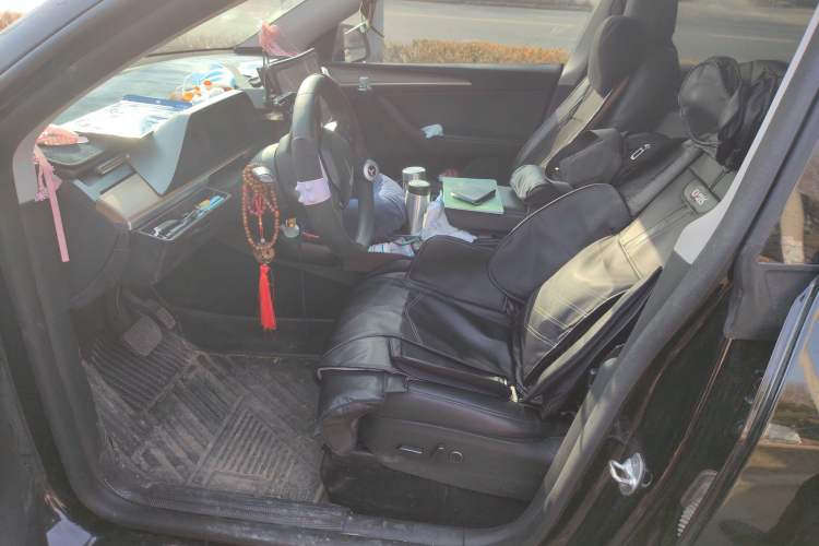 Used Tesla Model Y 2021 Long-Range All-Wheel-Drive Version 3D7
