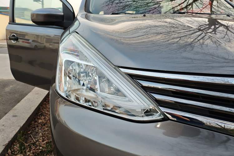 Used Nissan Livina 2015 1.6XE CVT Comfort Edition Exterior 3