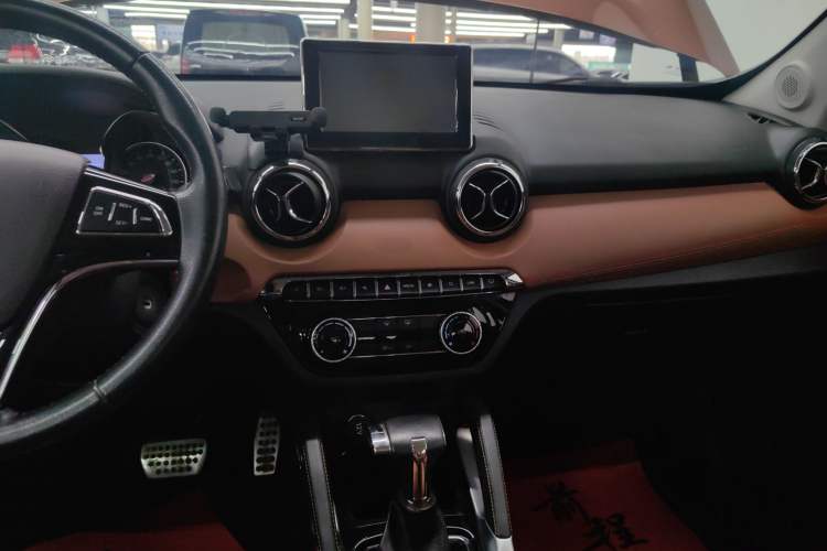 Used BAIC Senova X35 2016 1.5L Automatic Luxury Edition
