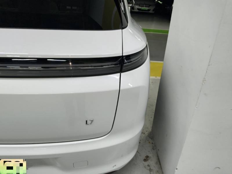 Used Li Auto L7 2023 Max model — 7