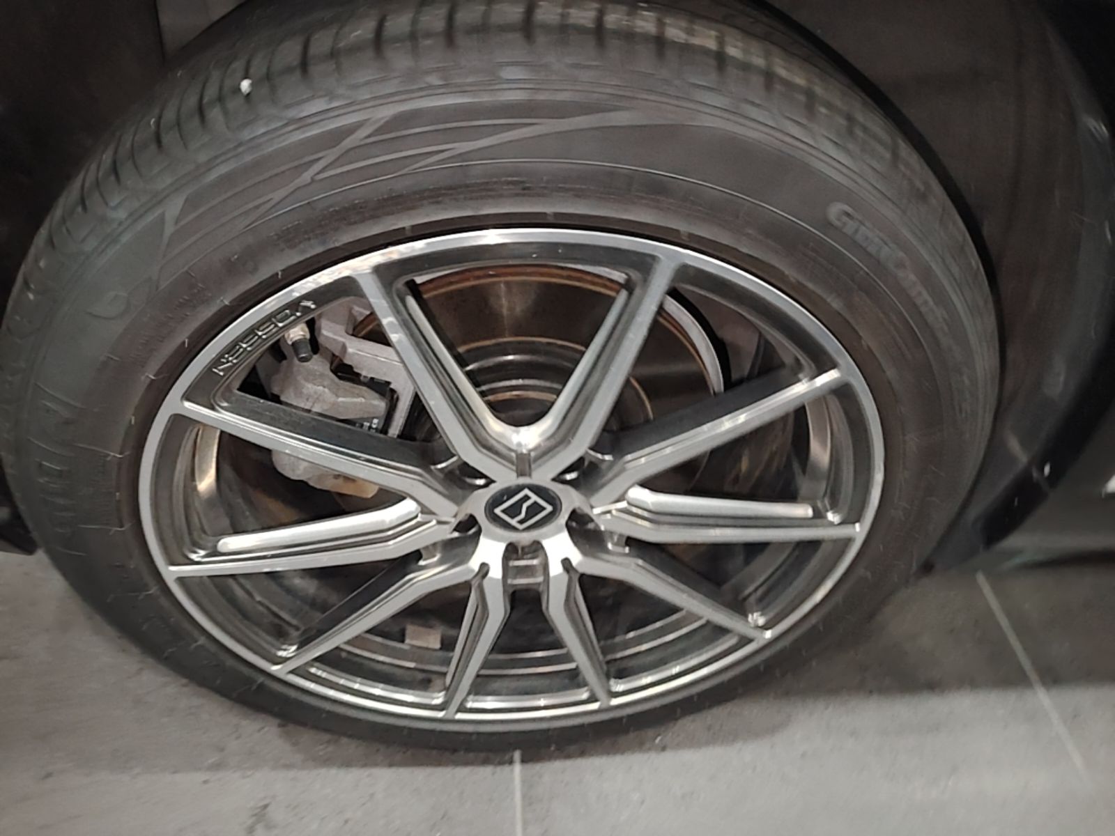 Zeekr X 2023 Four-Wheel Drive YOU Edition 4 Seats — снимка 11