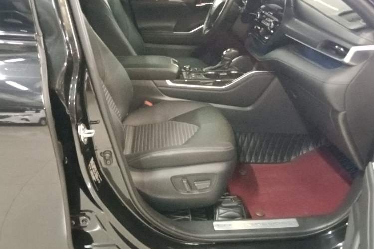 Used Toyota Crown Kluger 2022 2.0T Four-Wheel Drive Prestige Edition
