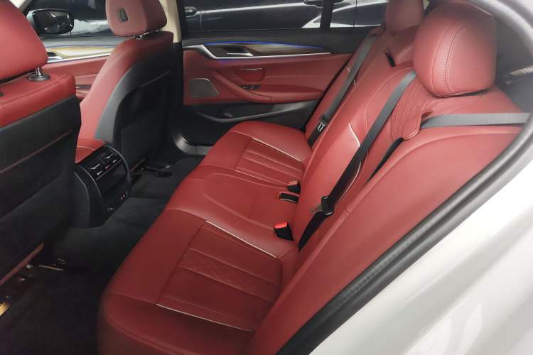 Used BMW 5 Series 2022 Second Facelift 530Li Leading Edition Luxury Package
