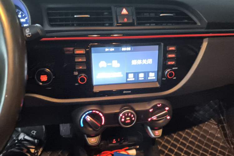 Used Kia KX Cross 2018 1.6L Automatic Dynamic Sunroof Version Audio And AC Panel