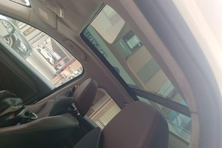 Used Wey VV6 2020 2.0T Two-Wheel Drive Smart Protection+
