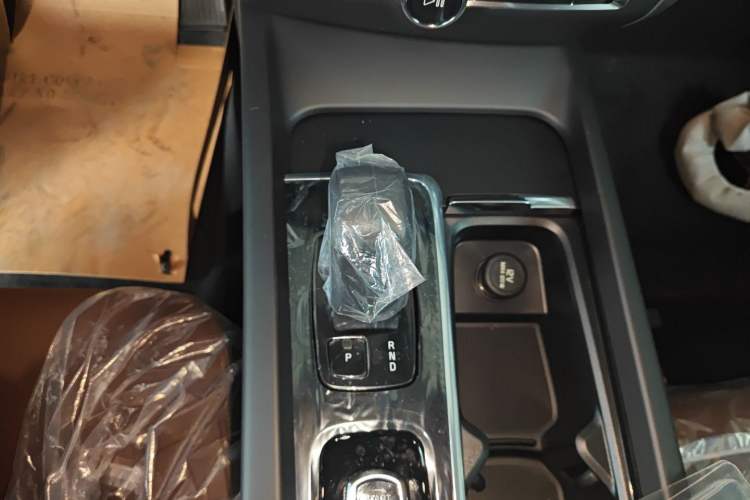 Used Volvo S60 2026 Model B4 Zhiyi Luxury Edition