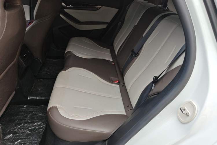 Used BYD Qin PLUS 2024 HONOR Edition DM-i 55KM Beyond Model
