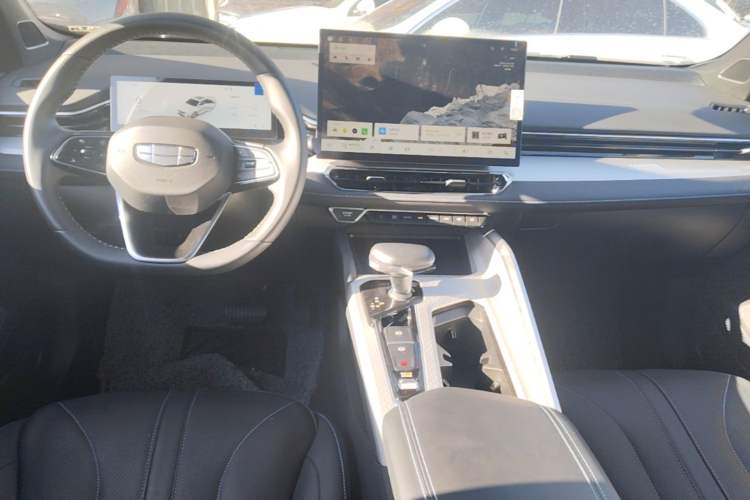 Used Geely Auto Preface 2025 Dongfang Yao 1.5TD Fuyao Edition