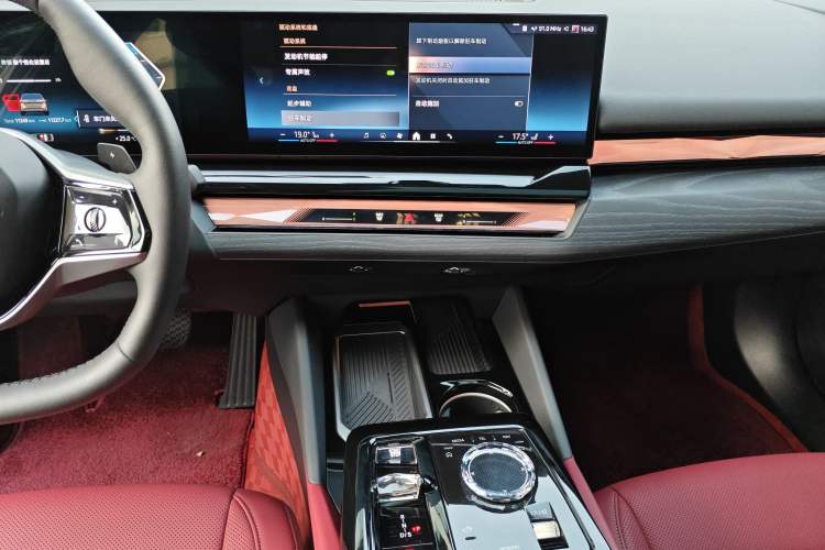 Used BMW 5 Series 2024 530Li Luxury Package Premium Edition