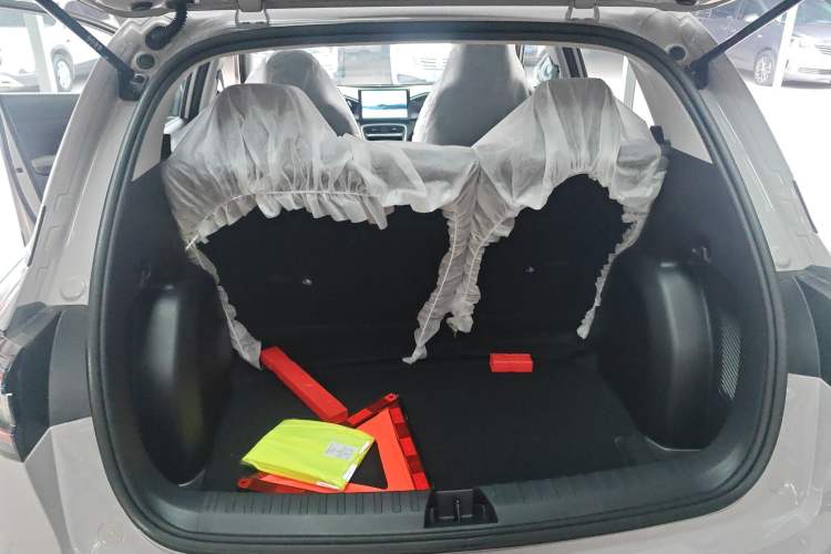 Used Geely Galaxy Geome 2026 Model 310km Youth Edition
