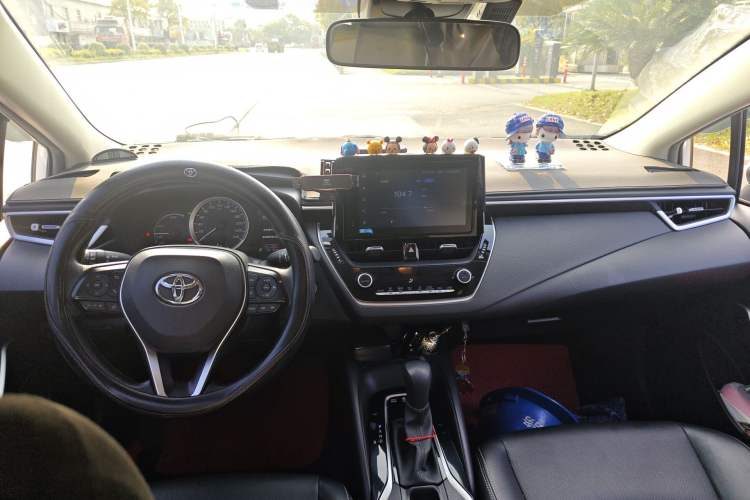 Used Toyota Corolla 2021 Dual-Motor 1.8L E-CVT Elite Edition