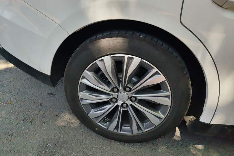 Used Hongqi E-QM5 2024 560km PLUS Right Rear Wheel Hub