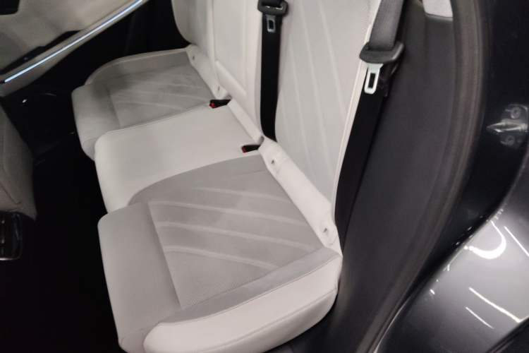 Used VOYAH FREE 2025 318 318 km Rear-Drive Touring Edition Left Rear Seat