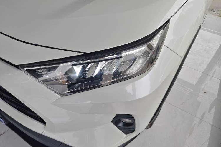 Used Toyota RAV4 2020 2.0L CVT 4x4 Trend Edition