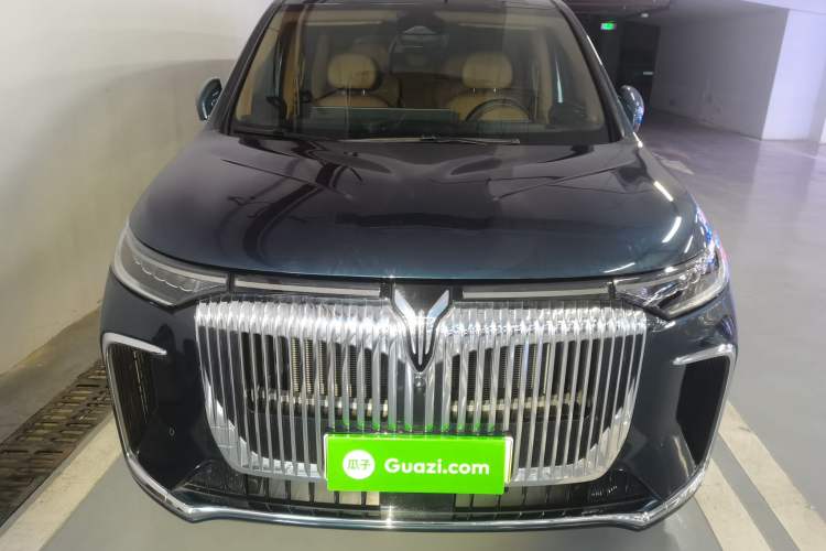 Used VOYAH Dream 2025 PHEV Four-Wheel Drive Prestige Kunpeng Edition
