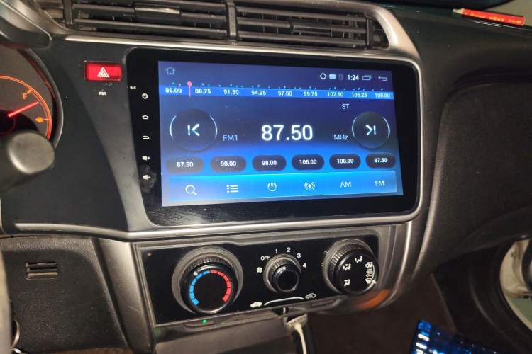 Used Honda City 2015 1.5L CVT Comfort Version Audio And AC Panel