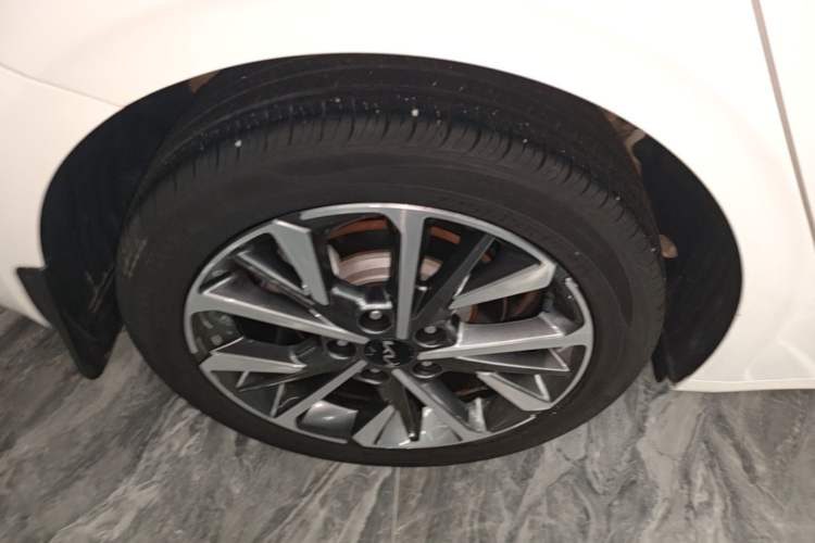 Used Kia K3 2021 Revised 1.5L CVT Fashion Edition
