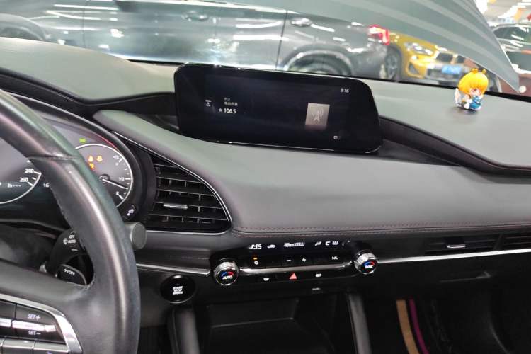 Used Mazda 3 Axela 2021 2.0L Automatic Zhiyao Edition
