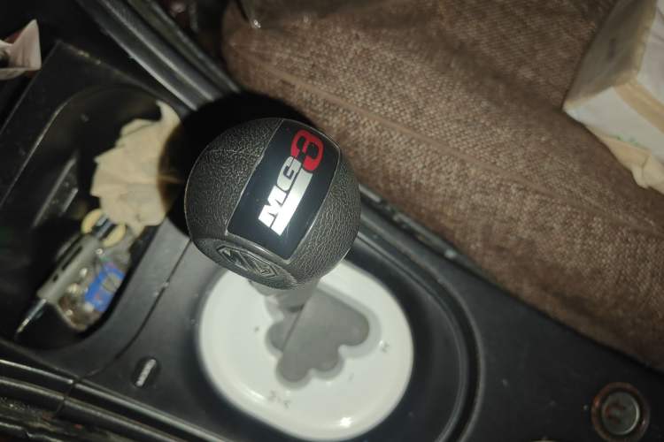 Used MG 3SW 2015 1.5L AMT Elite Model Gear Lever