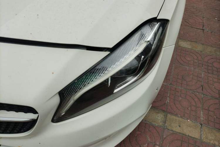 Used Mercedes-Benz A-Class 2016 A 200 Dynamic Edition Left Front Headlight