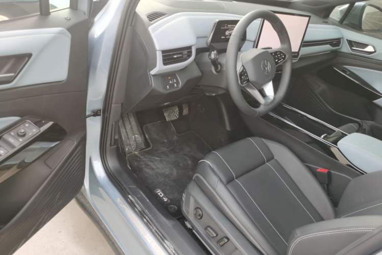 Used Volkswagen ID.4 X 2025 Smart Version Pure & Intelligent Enjoyment Edition
