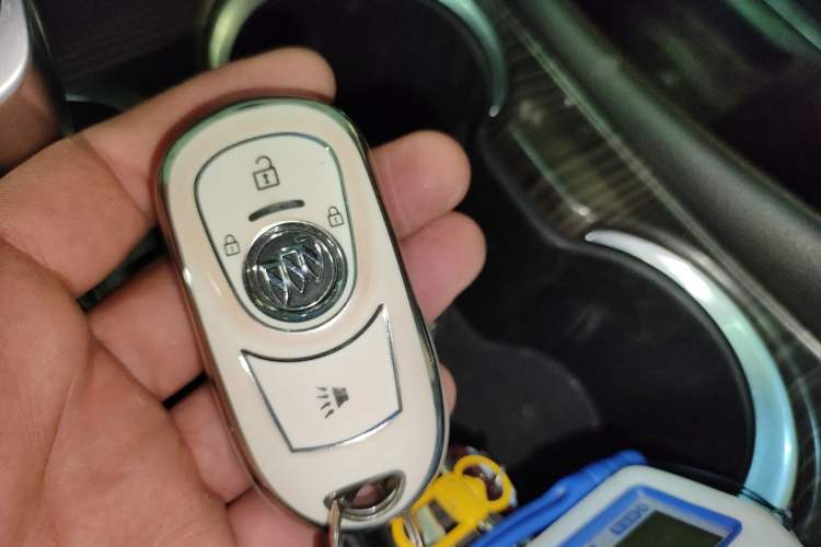 Used Buick Envision 2019 20T Two-Wheel Drive Elite Version China VI Standard Vehicle Key