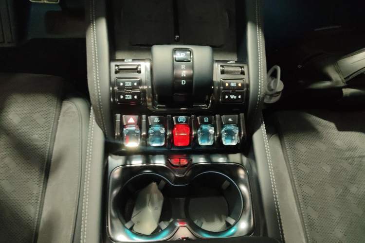 Used Formula Leopard 5 2023 Cloud Ride Flagship Edition Gear Lever