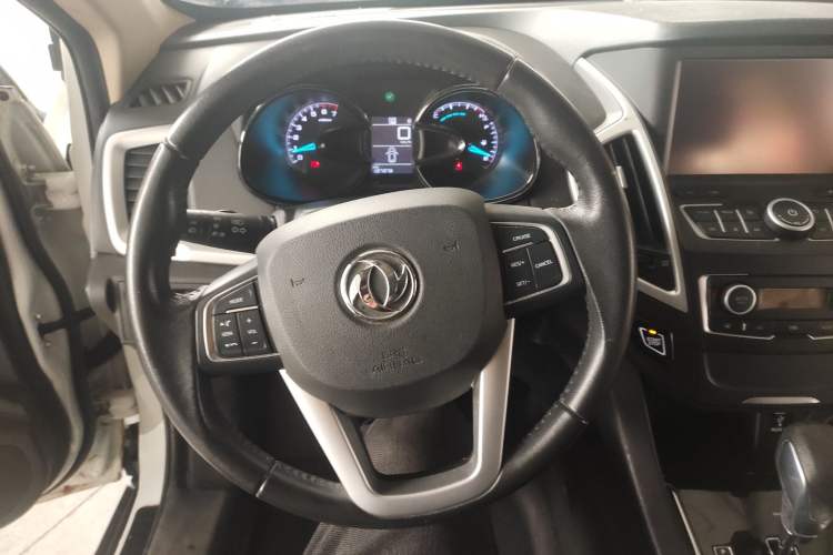 Used Dongfeng Aeolus AX7 2016 2.0L Automatic Zhiyi Trim
